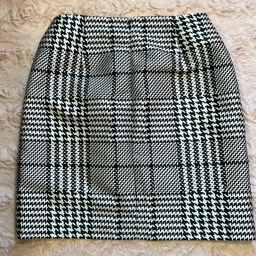 Printed skirt size 6 - Picture 7 of 8